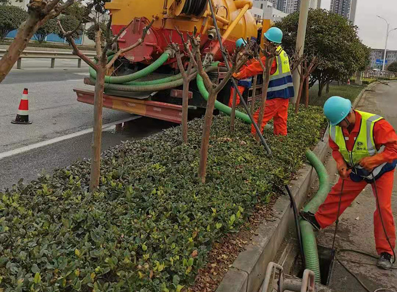 建华市政管道清淤